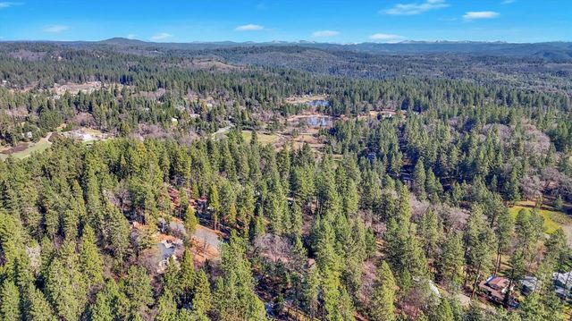15017 Pammy Way, Grass Valley, CA 95949