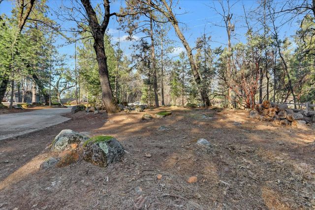 15017 Pammy Way, Grass Valley, CA 95949