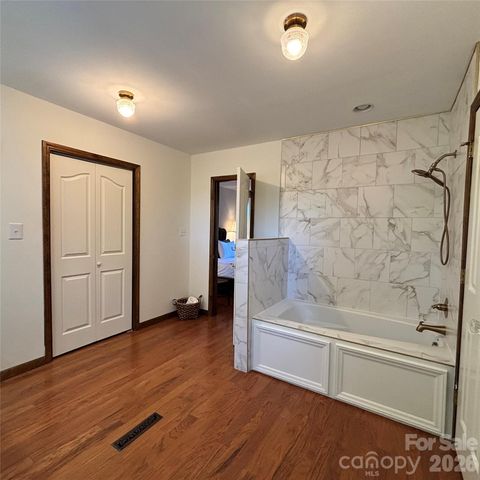 573 & 577 Randolph Road, Marion, NC 28752