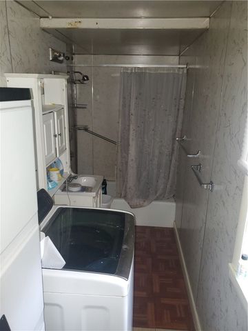 10 Young Avenue, Warwick, RI 02889