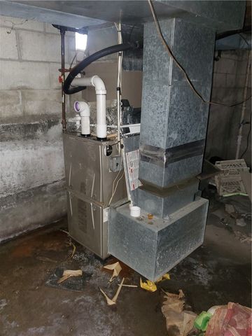 10 Young Avenue, Warwick, RI 02889