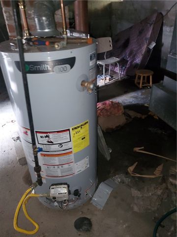 10 Young Avenue, Warwick, RI 02889