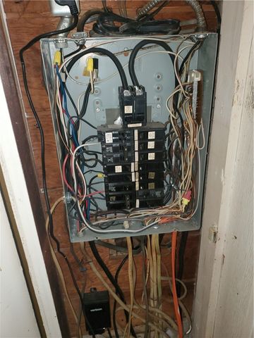 10 Young Avenue, Warwick, RI 02889