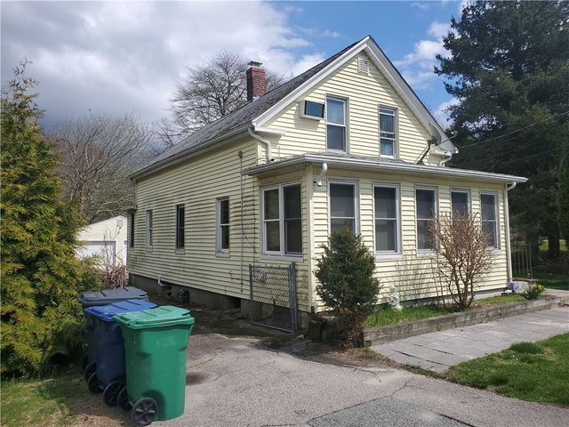 10 Young Avenue, Warwick, RI 02889