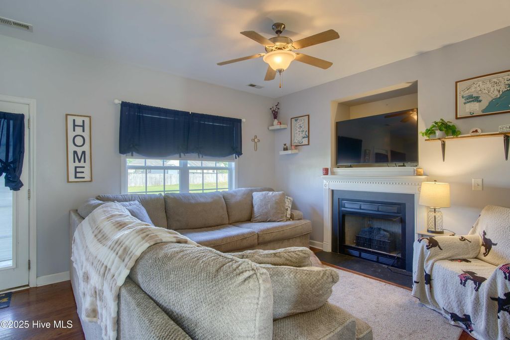 417 Little Creek Court, Jacksonville, NC 28546