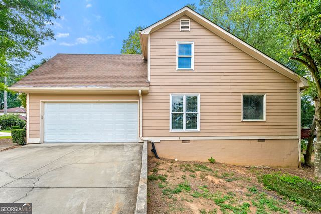 100 Whisperwood Lane NW, Marietta, GA 30064