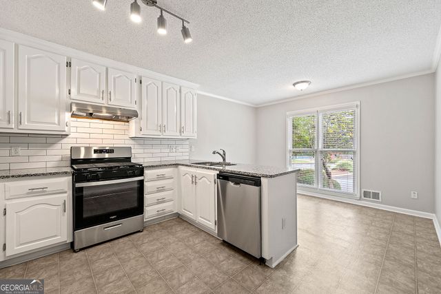 100 Whisperwood Lane NW, Marietta, GA 30064