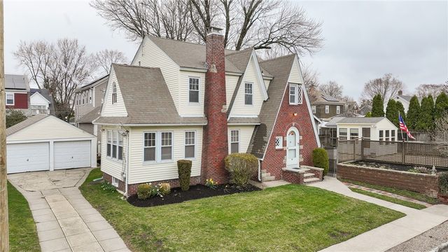 28 Rosewood Avenue, Cranston, RI 02905