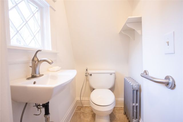 28 Rosewood Avenue, Cranston, RI 02905