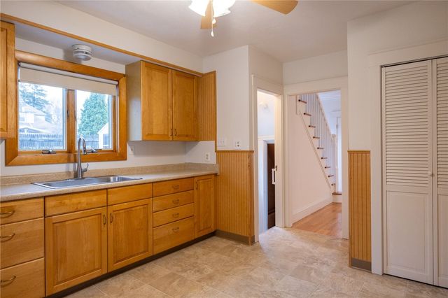 28 Rosewood Avenue, Cranston, RI 02905