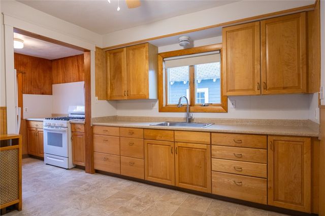 28 Rosewood Avenue, Cranston, RI 02905