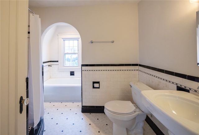 28 Rosewood Avenue, Cranston, RI 02905