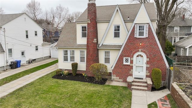 28 Rosewood Avenue, Cranston, RI 02905