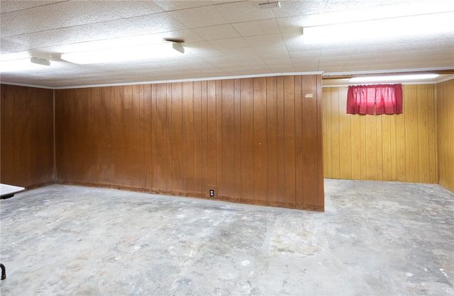 28 Rosewood Avenue, Cranston, RI 02905