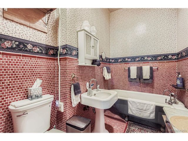 1305 W 3rd St, Florence, CO 81226