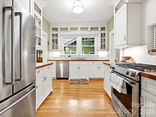 2201 Sarah Marks Avenue, Charlotte, NC 28203