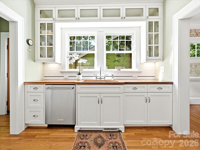 2201 Sarah Marks Avenue, Charlotte, NC 28203