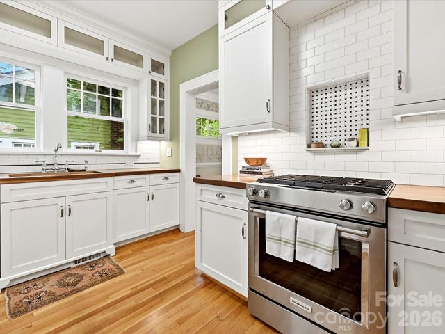 2201 Sarah Marks Avenue, Charlotte, NC 28203