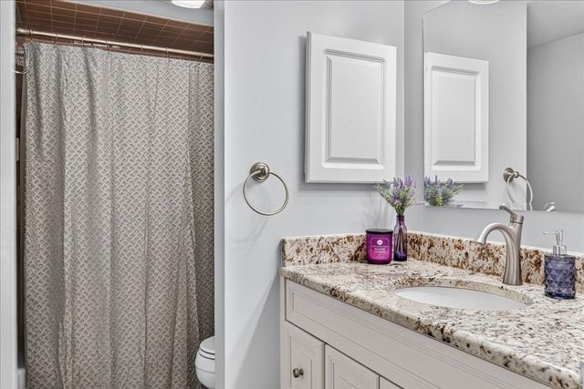 55 Tall Oaks Dr 402, Weymouth, MA 02190