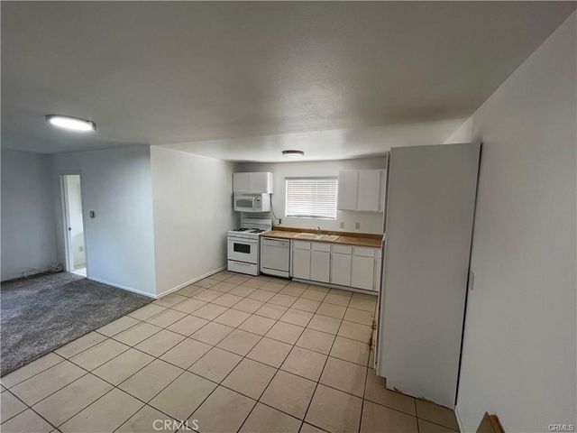 A Broadway, Lake Elsinore, CA 92530