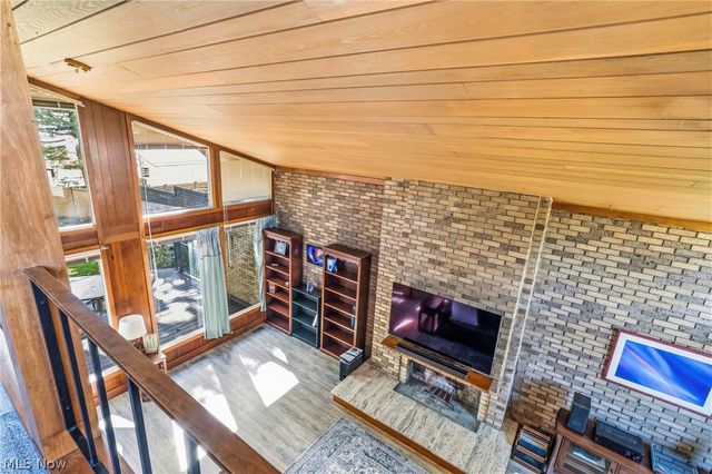 2422 Chestnut Boulevard, Cuyahoga Falls, OH 44223