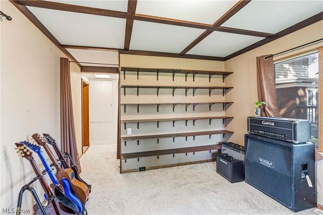2422 Chestnut Boulevard, Cuyahoga Falls, OH 44223