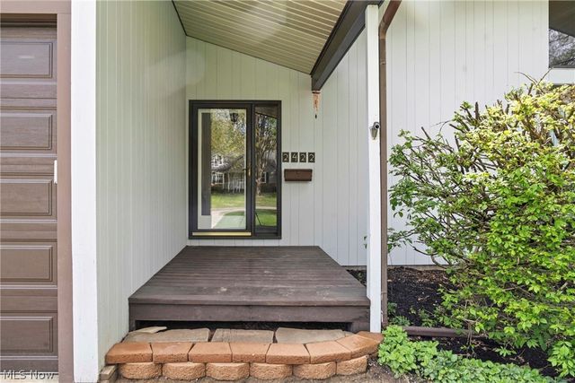 2422 Chestnut Boulevard, Cuyahoga Falls, OH 44223