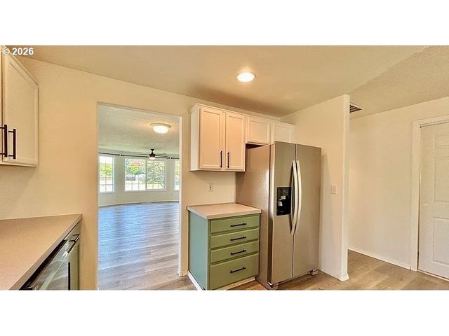 19504 Sw STACEY St, Beaverton, OR 97003