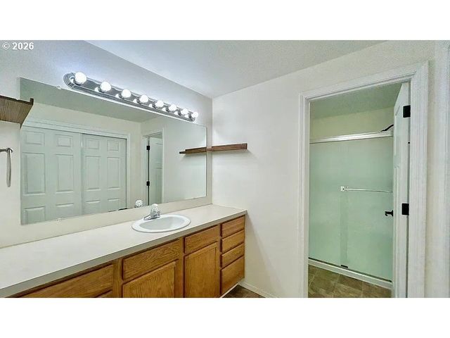 19504 Sw STACEY St, Beaverton, OR 97003