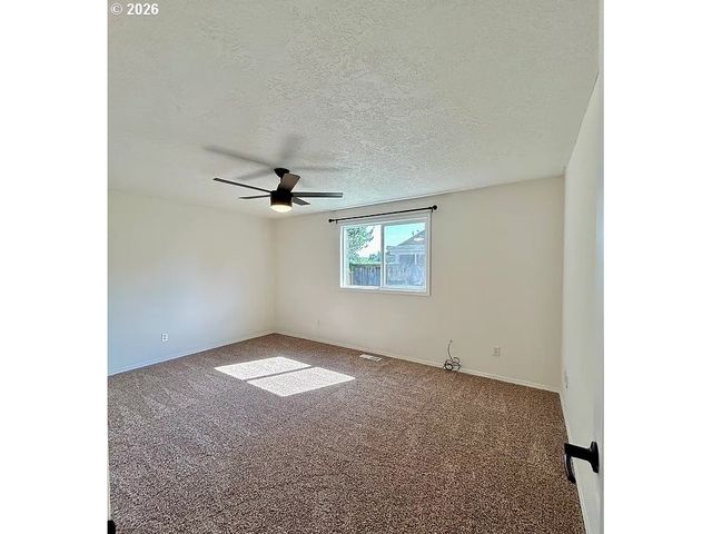 19504 Sw STACEY St, Beaverton, OR 97003