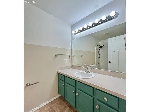 19504 Sw STACEY St, Beaverton, OR 97003