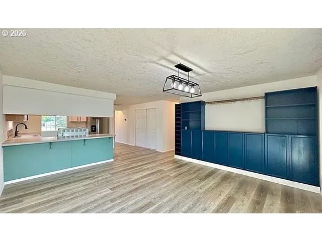 19504 Sw STACEY St, Beaverton, OR 97003