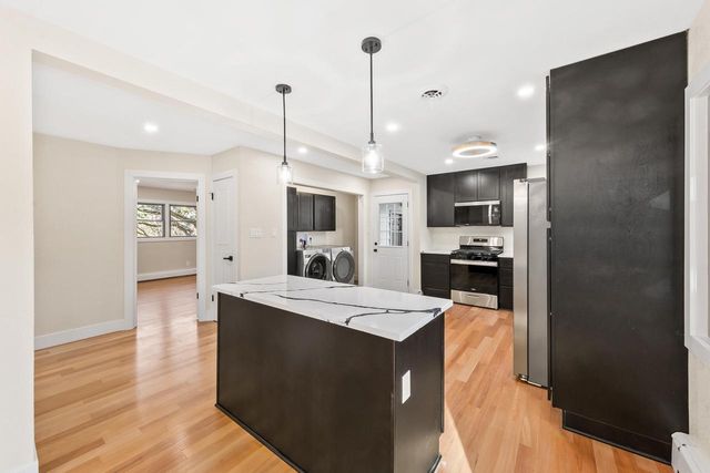 9710 304th AVENUE, Burlington, WI 53105