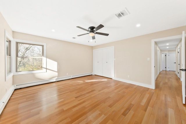 9710 304th AVENUE, Burlington, WI 53105