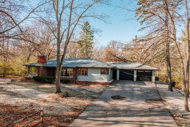 9710 304th AVENUE, Burlington, WI 53105