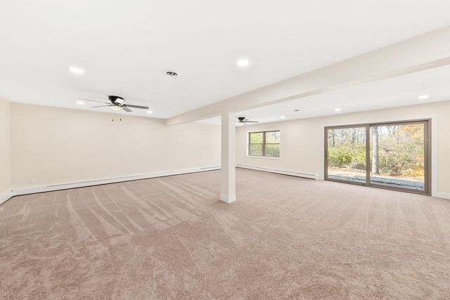 9710 304th AVENUE, Burlington, WI 53105