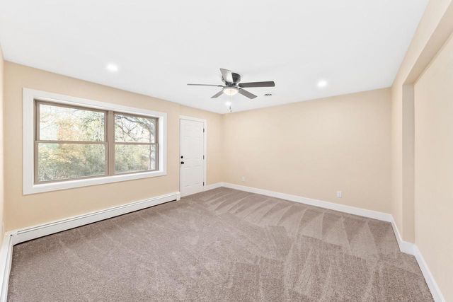 9710 304th AVENUE, Burlington, WI 53105