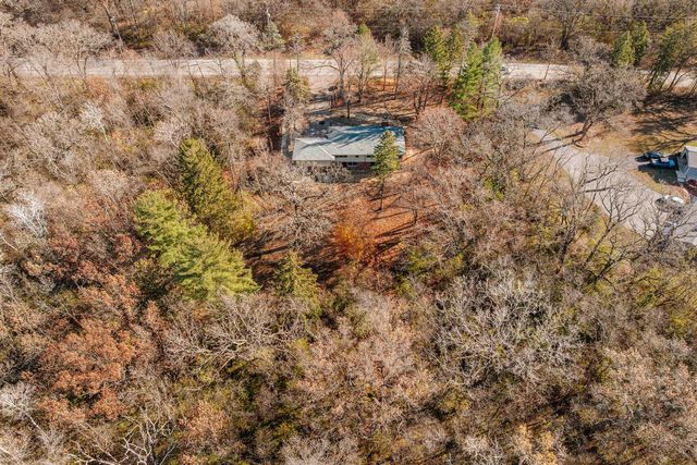 9710 304th AVENUE, Burlington, WI 53105