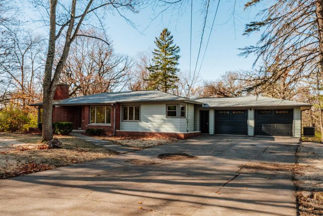 9710 304th AVENUE, Burlington, WI 53105