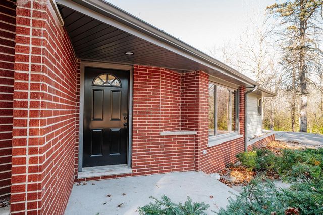 9710 304th AVENUE, Burlington, WI 53105