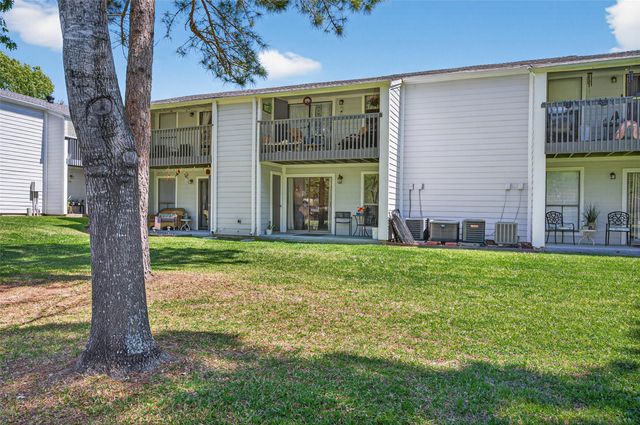 13151 Walden Road 129, Montgomery, TX 77356