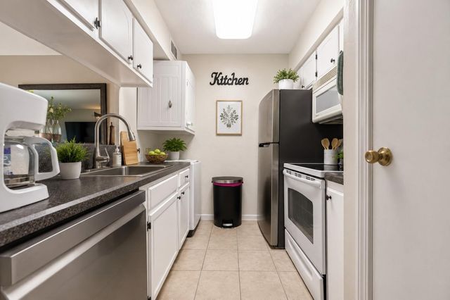 13151 Walden Road 129, Montgomery, TX 77356