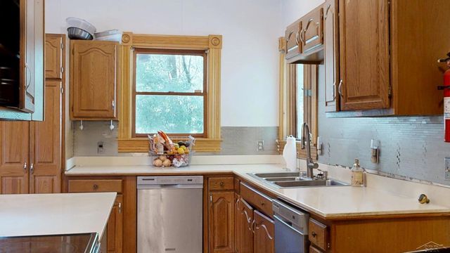 520 N Franklin Street, Saginaw, MI 48607