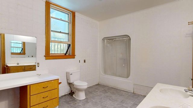 520 N Franklin Street, Saginaw, MI 48607