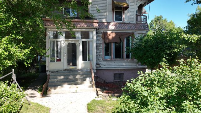 520 N Franklin Street, Saginaw, MI 48607