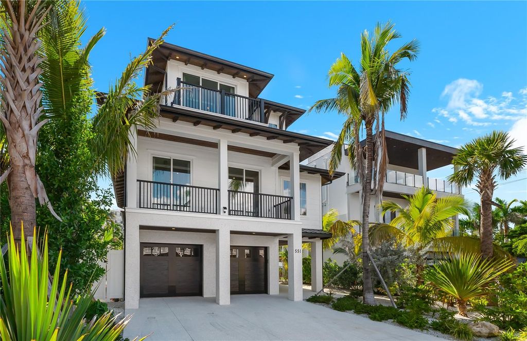551 S WASHINGTON DRIVE, Sarasota, FL 34236