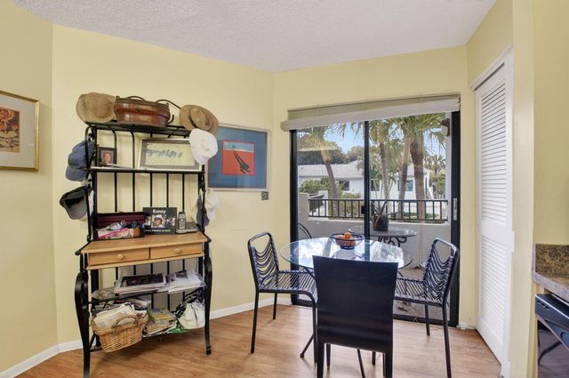 7509 Glendevon Lane 1006, Delray Beach, FL 33446