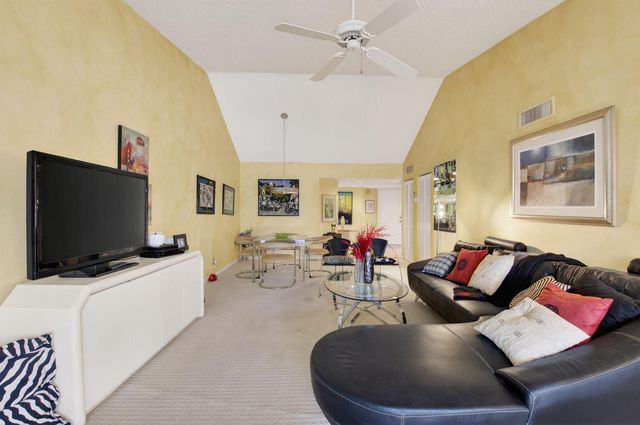 7509 Glendevon Lane 1006, Delray Beach, FL 33446