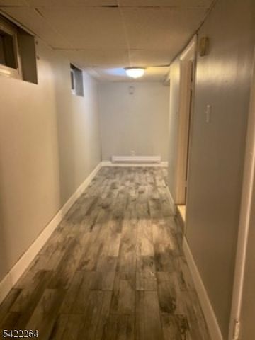 64 Congress St, Newark City, NJ 07105