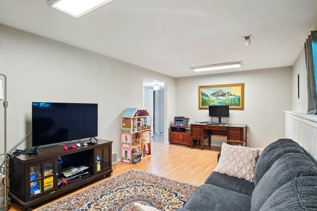 19 W 29th Ave, Spokane, WA 99203